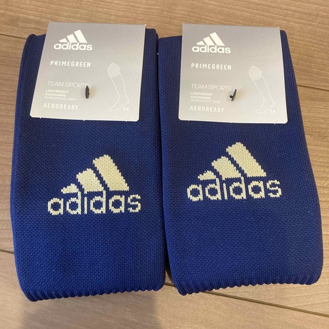 adidas(アディダス)のadidas♡サッカーソックス スポーツ/アウトドアのサッカー/フットサル(ウェア)の商品写真