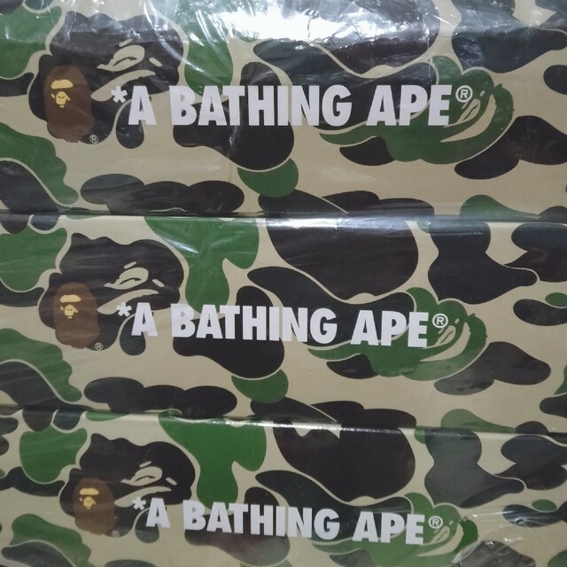 A BATHING APE(アベイシングエイプ)の☆A BATHING APE✨ABCサル迷彩柄ティッシュボックス 緑 ☆ エンタメ/ホビーのコレクション(その他)の商品写真