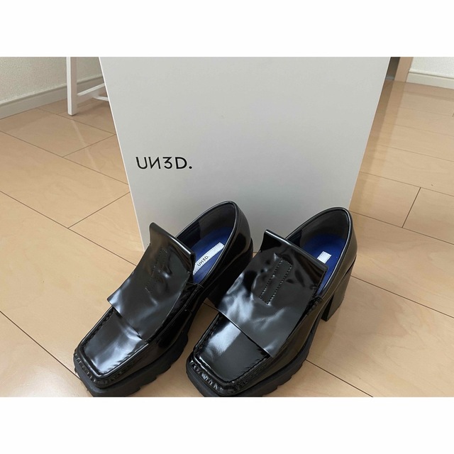 UN3D.(アンスリード)のららるる様専用UN3D. スクエアローファー　ブラック レディースの靴/シューズ(ローファー/革靴)の商品写真