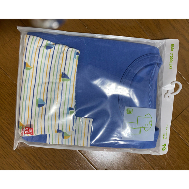 UNIQLO(ユニクロ)のユニクロ　パジャマ　90 キッズ/ベビー/マタニティのキッズ服男の子用(90cm~)(パジャマ)の商品写真