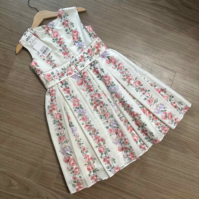 TOCCA(トッカ)のトッカ　キッズ　ワンピース　110 フォーマル キッズ/ベビー/マタニティのキッズ服女の子用(90cm~)(ドレス/フォーマル)の商品写真