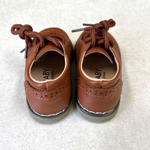 A68-9キッズシューズ子供用フォーマルシューズ14㎝レザー風結婚式ブラウン！ レディースの靴/シューズ(ローファー/革靴)の商品写真