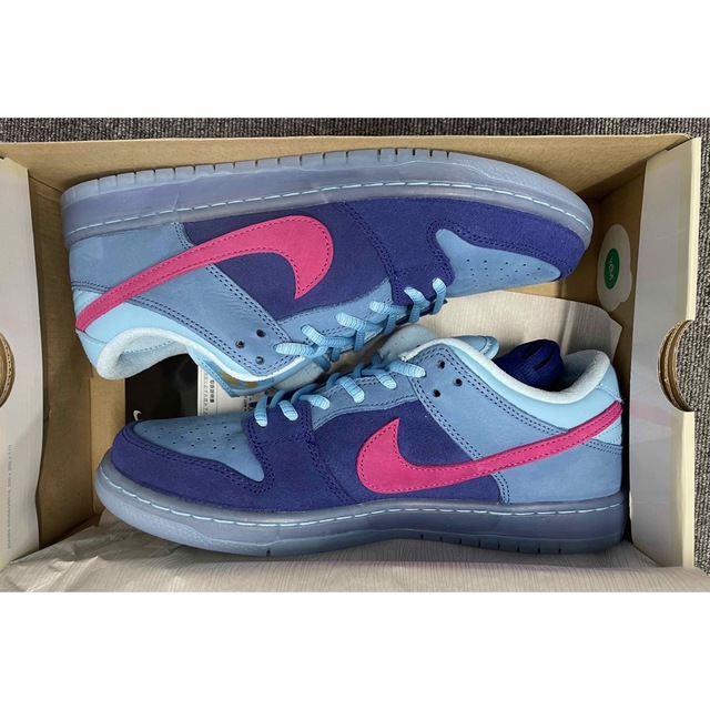 NIKE(ナイキ)のRun The Jewels × Nike SB Dunk Low 26.5cm メンズの靴/シューズ(スニーカー)の商品写真