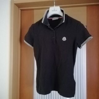 モンクレール(MONCLER)の送料込　正規品　モンクレール MONCLER 半袖ポロシャツ 黒　ブラック サイ(ポロシャツ)