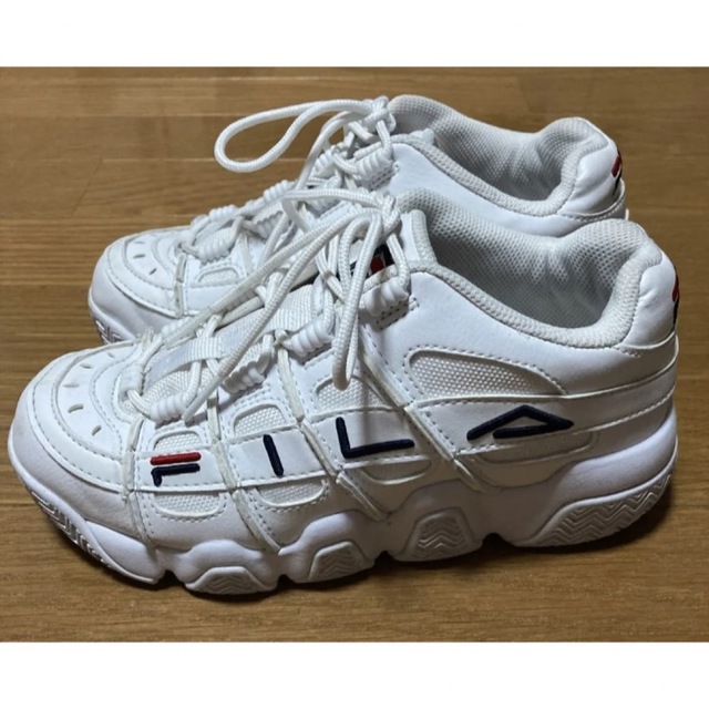 FILA フィラ スニーカー 美品　22.5 厚底スニーカー ホワイト　 レディースの靴/シューズ(スニーカー)の商品写真