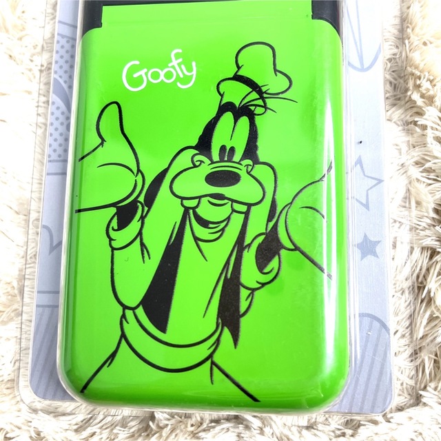 Disney(ディズニー)の【新品未開封】iPhoneXSケース ディズニー グーフィー グリーン スマホ/家電/カメラのスマホアクセサリー(iPhoneケース)の商品写真