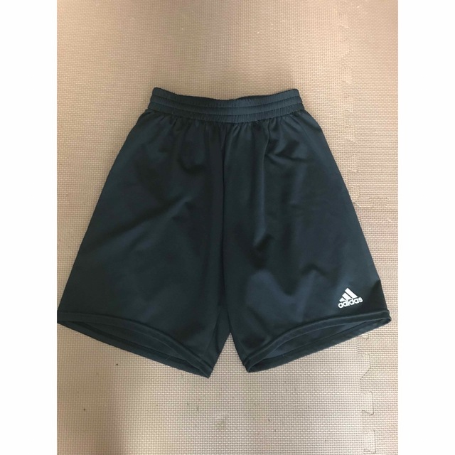 adidas(アディダス)のadidas アディダス スポーツ/アウトドアのサッカー/フットサル(ウェア)の商品写真