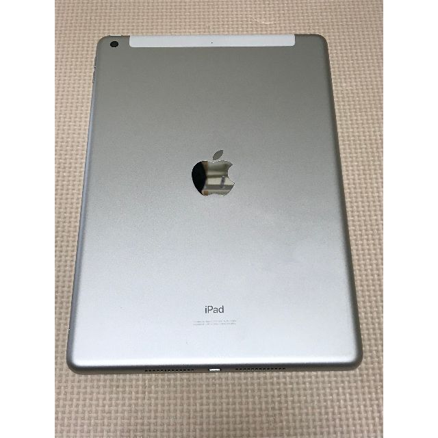 Apple(アップル)の♪美品 iPad 第7世代 10.2インチ 32G docomo版SIMフリー♪ スマホ/家電/カメラのPC/タブレット(タブレット)の商品写真