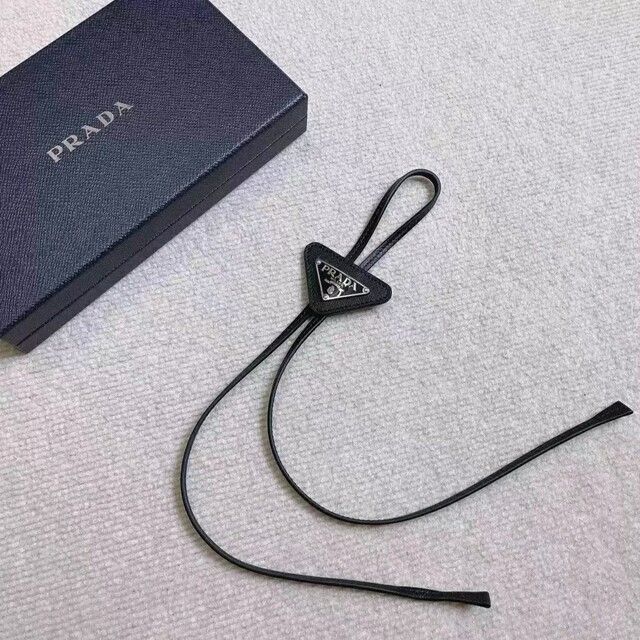 prada ボロタイ