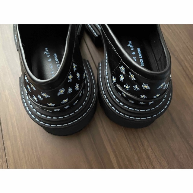 Charles and Keith - Coco Capitan x CHARLES & KEITHコラボローファー