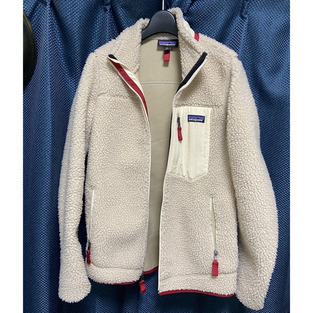 ナチュラル×レッド素材Patagonia パタゴニア　ボア　アウター