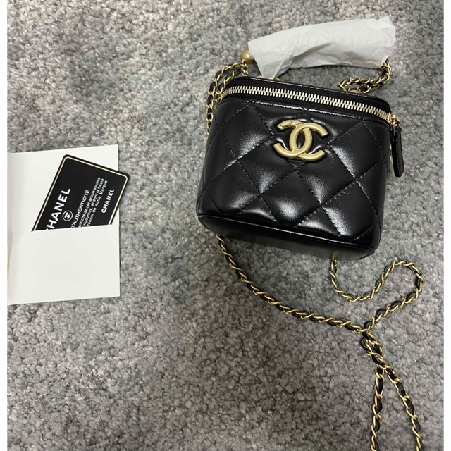 CHANEL(シャネル)のシャネル　ミニバッグ　バニティバッグ　ヴァニティーケース レディースのバッグ(ショルダーバッグ)の商品写真