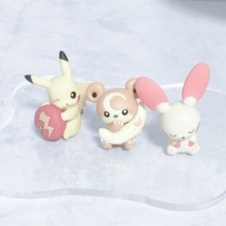 ポケモン(ポケモン)のポケモンガチャ プラスル ヒメグマ ピカチュウ(アニメ/ゲーム)