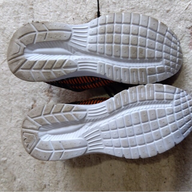 靴 メンズの靴/シューズ(スニーカー)の商品写真