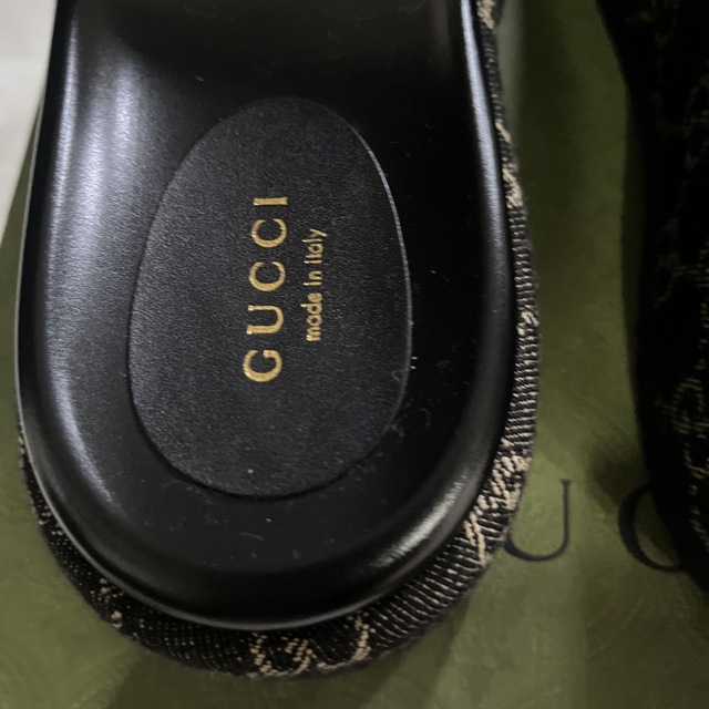 Gucci(グッチ)の最終価格！未使用品　グッチ　デニムサンダル厚底　　サイズ38 レディースの靴/シューズ(サンダル)の商品写真