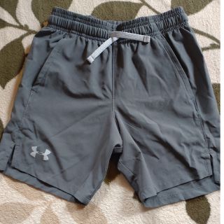 アンダーアーマー(UNDER ARMOUR)の中古☆スポーツ　アンダーアーマートレーニングパンツ　YMD　140(ウェア)