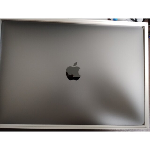 Mac (Apple)(マック)の☆MacBook Air M1 放電回数20回バッテリー100％ 新品同様☆ スマホ/家電/カメラのPC/タブレット(ノートPC)の商品写真