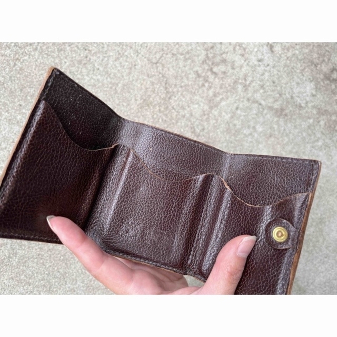 IL BISONTE(イルビゾンテ)の値下げ IL BISONTE イルビゾンテ 三つ折り財布 メンズのファッション小物(折り財布)の商品写真
