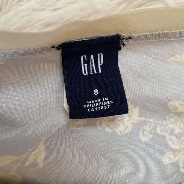 GAP(ギャップ)のGAP サテン花柄　フレアスカート レディースのスカート(ひざ丈スカート)の商品写真