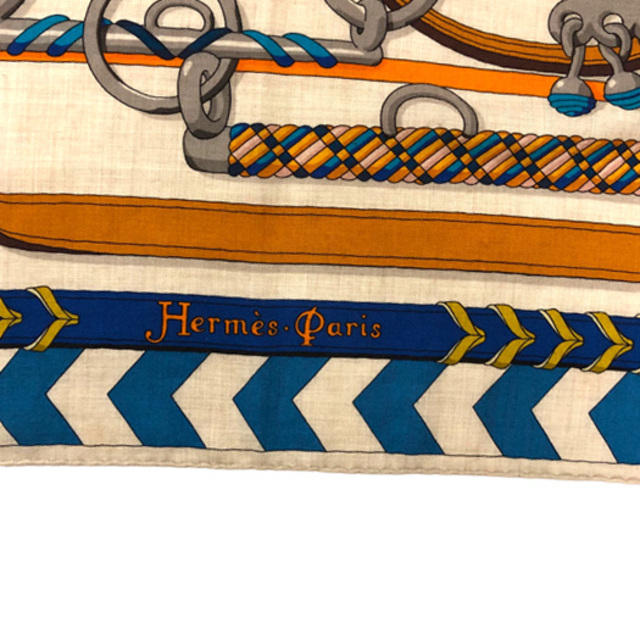 Hermes(エルメス)のエルメス カレジェアン 140 馬具の装具一式 カシミヤ シルク ベージュ  レディースのファッション小物(ストール/パシュミナ)の商品写真