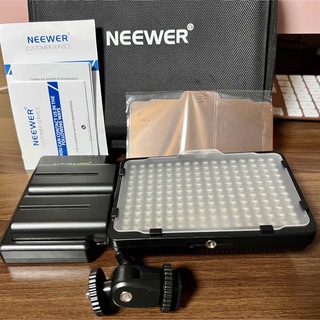 Neewer 調光176 LEDビデオライトセット バッテリー2.ケース.充電器(ストロボ/照明)