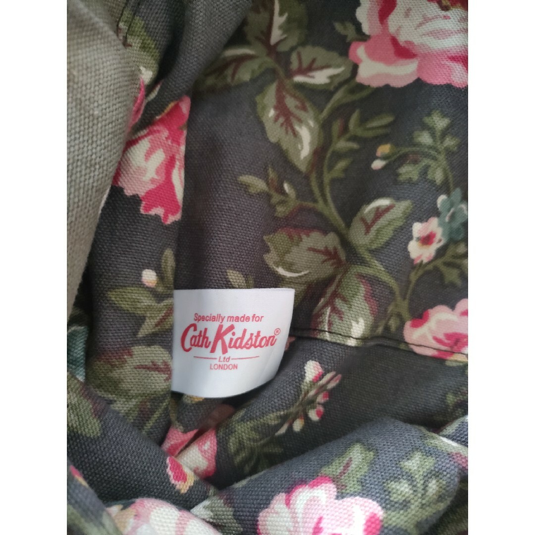 Cath Kidston(キャスキッドソン)のCath Kidston　キャスキッドソン　ショルダーバッグ　大容量 レディースのバッグ(ショルダーバッグ)の商品写真