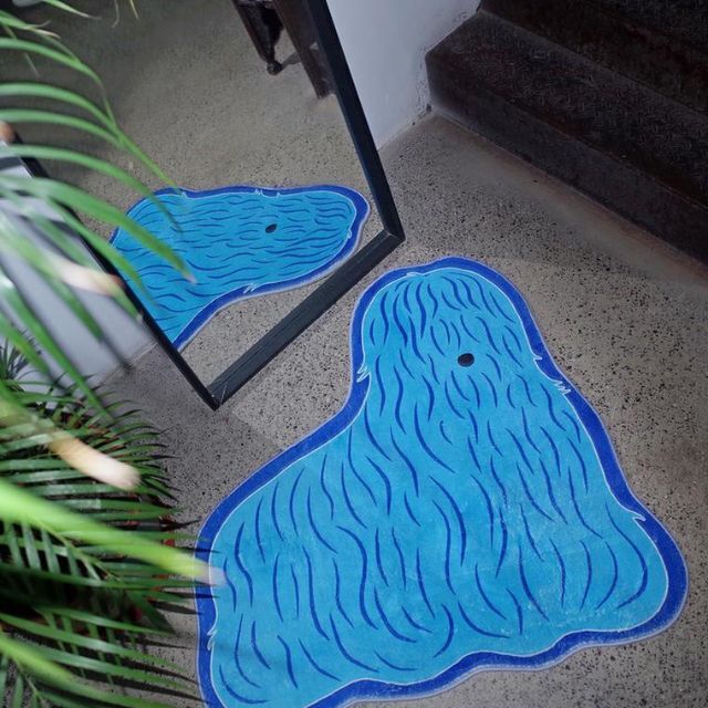 Trippy blue dog rug 犬柄 アートラグ ブルー マット