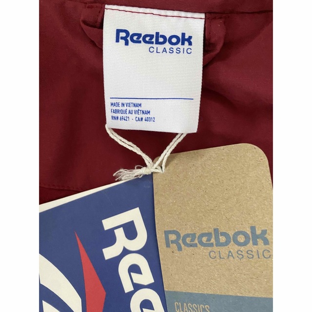 Reebok(リーボック)の10日まで値下げリーボック　クラシックス ベクター トラック ジャケット メンズのジャケット/アウター(ナイロンジャケット)の商品写真