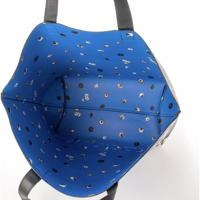 DESIGUAL(デシグアル)の新品✨タグ付き♪定価14,900円　デシグアル　トートバッグ　ブルー系 レディースのバッグ(トートバッグ)の商品写真
