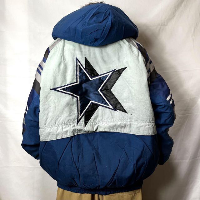 Reebok(リーボック)のリーボック☆中綿ジャケット NFL 古着 90s ゆるだぼ 刺繍ロゴ ce2 メンズのジャケット/アウター(ブルゾン)の商品写真