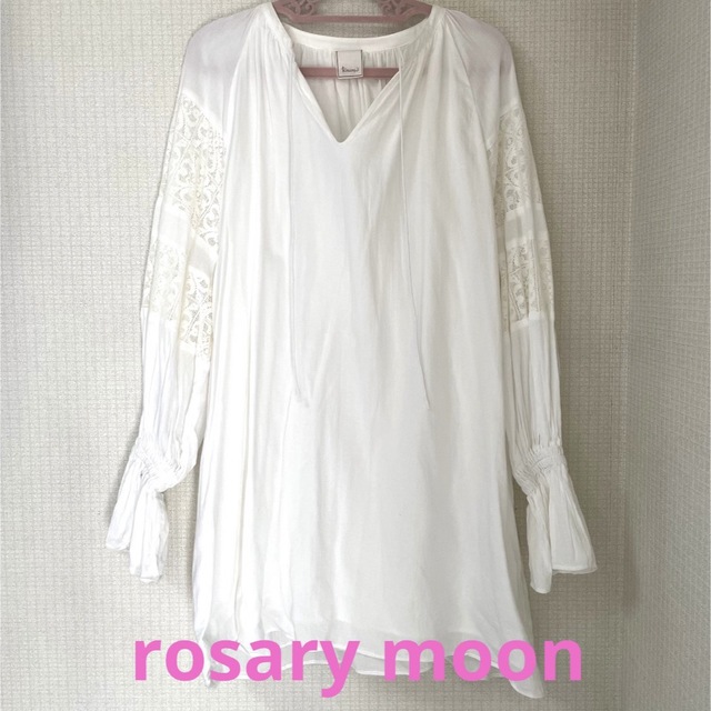 Rosary moon(ロザリームーン)のrosary moon ロザリームーン　レースチュニック　美品 レディースのワンピース(ミニワンピース)の商品写真
