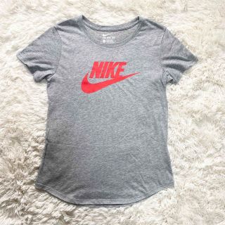 ナイキ(NIKE)の【美品】NIKE Tシャツ　グレー　スウォッシュ　サイズL(Tシャツ(半袖/袖なし))