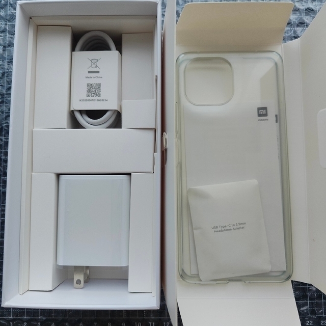 【美品】Xiaomi Mi11 Lite 5G ブラック 7