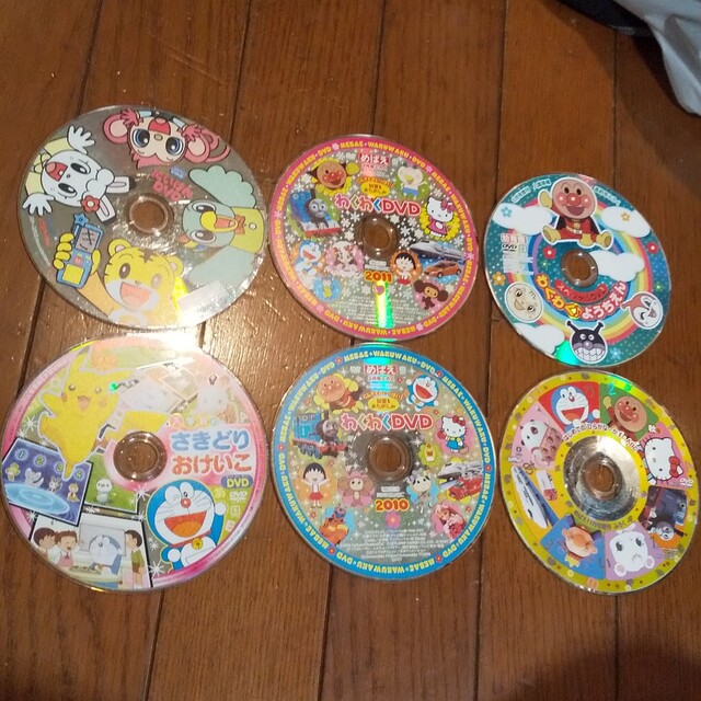 アンパンマンなどDVD   ６枚 エンタメ/ホビーのDVD/ブルーレイ(キッズ/ファミリー)の商品写真