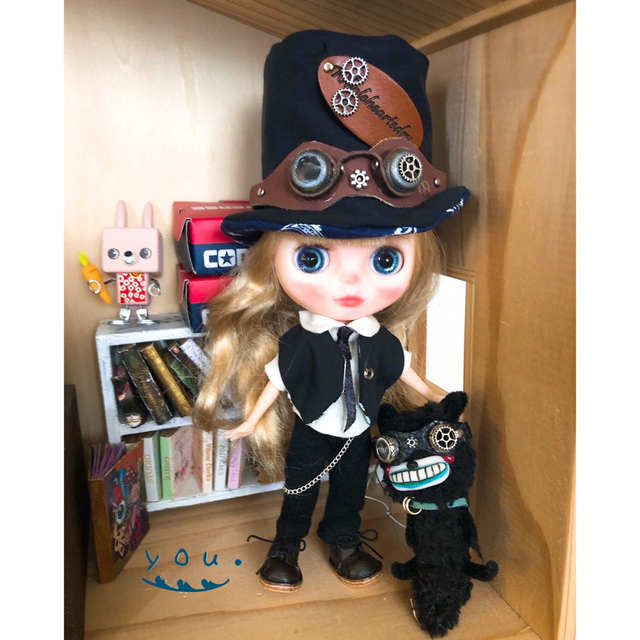 専用ページ!カスタムポップマートブライス CAさん-