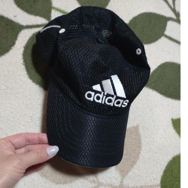 adidas(アディダス)の中古☆アディダス　夏キャップ キッズ/ベビー/マタニティのこども用ファッション小物(帽子)の商品写真