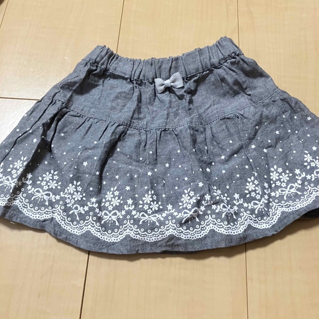 motherways(マザウェイズ)のマザウェイズ　花柄のスカート　サイズ90 キッズ/ベビー/マタニティのキッズ服女の子用(90cm~)(スカート)の商品写真