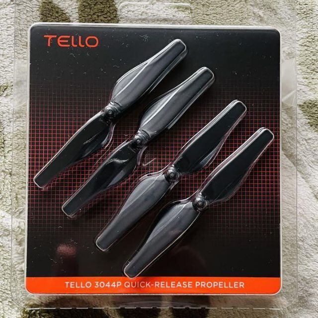DJI Telloクイックリリース プロペラ 純正品 1セット 通販 28PCS プロペラ 向けのDJI Tello 4軸ドローン航空機スペアパーツ 7色プロペラ