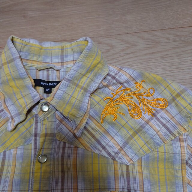 WATER BACK　チェック　シャツ　黄色　刺繍 メンズのトップス(シャツ)の商品写真