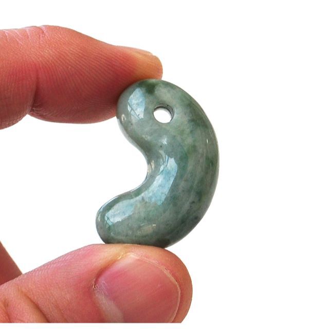 ☆超激レア!!☆完全別格品!!☆糸魚川翡翠☆超極上マーブル模様!!☆勾玉
