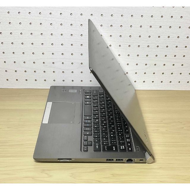 DynaBook R63/Y①  i5/8G/SSD256G/Office 4