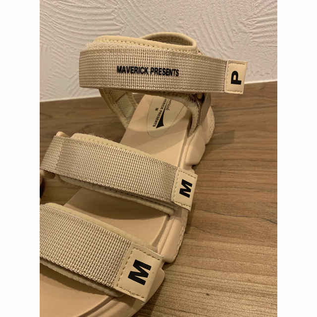 MAISON MAVERICK PRESENTSサンダル 美品 Mサイズ MAISON MAVERICK PRESENTSサンダル 美品 Mサイズ