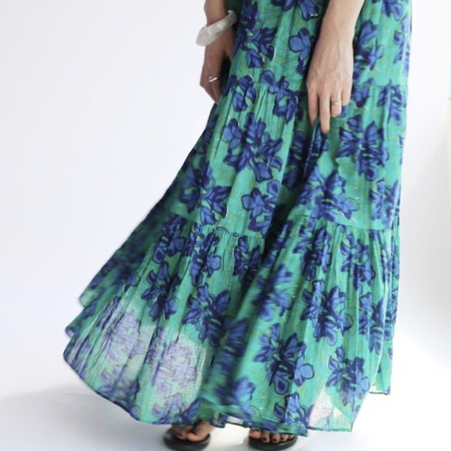 IENA】SARA MALLIKA/サラマリカ BIG FLOWER スカート 新しいブランド 