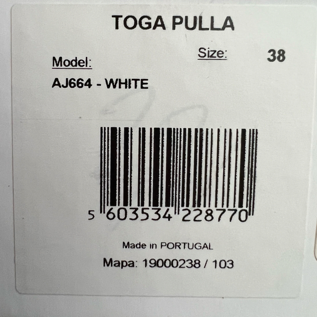 【新品未使用】Toga Pulla トーガプルラ　スタッズ　カラー　サンダル