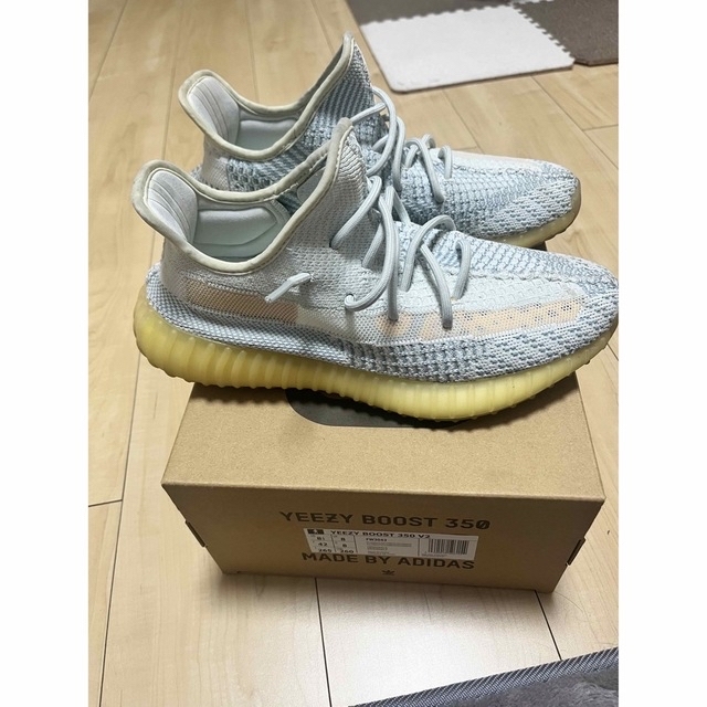 YEEZY（adidas）(イージー)のadidas yeezy boost350 cloud White メンズの靴/シューズ(スニーカー)の商品写真