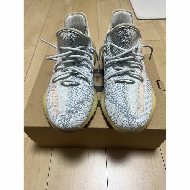 YEEZY（adidas）(イージー)のadidas yeezy boost350 cloud White メンズの靴/シューズ(スニーカー)の商品写真