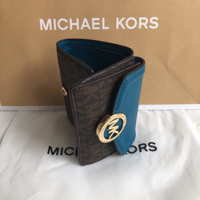 新品☆MICHAEL KORS グリーン シグネチャー レザー 折り財布