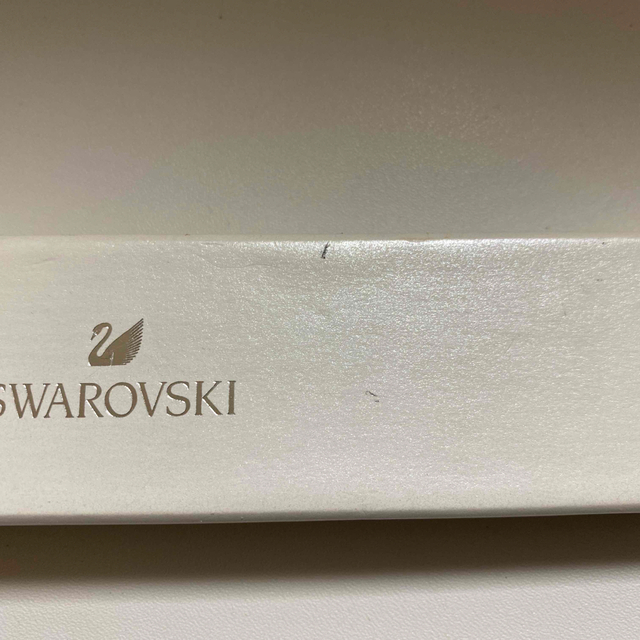 SWAROVSKI(スワロフスキー)のスワロフスキー　ボールペン　新品未使用　ケース付き インテリア/住まい/日用品の文房具(ペン/マーカー)の商品写真