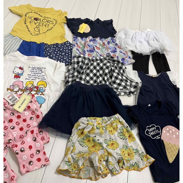 ベビー服　女の子　90 90㎝　夏服　春服　ワンピース　新品　美品　まとめ売り キッズ/ベビー/マタニティのキッズ服女の子用(90cm~)(ワンピース)の商品写真