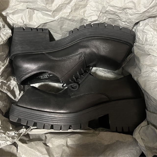 Balenciaga トルーパー　ダービー